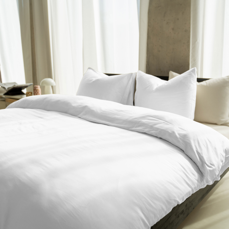 Kayori Emma - DBO - Katoensatijn - 140/200-220 - Wit